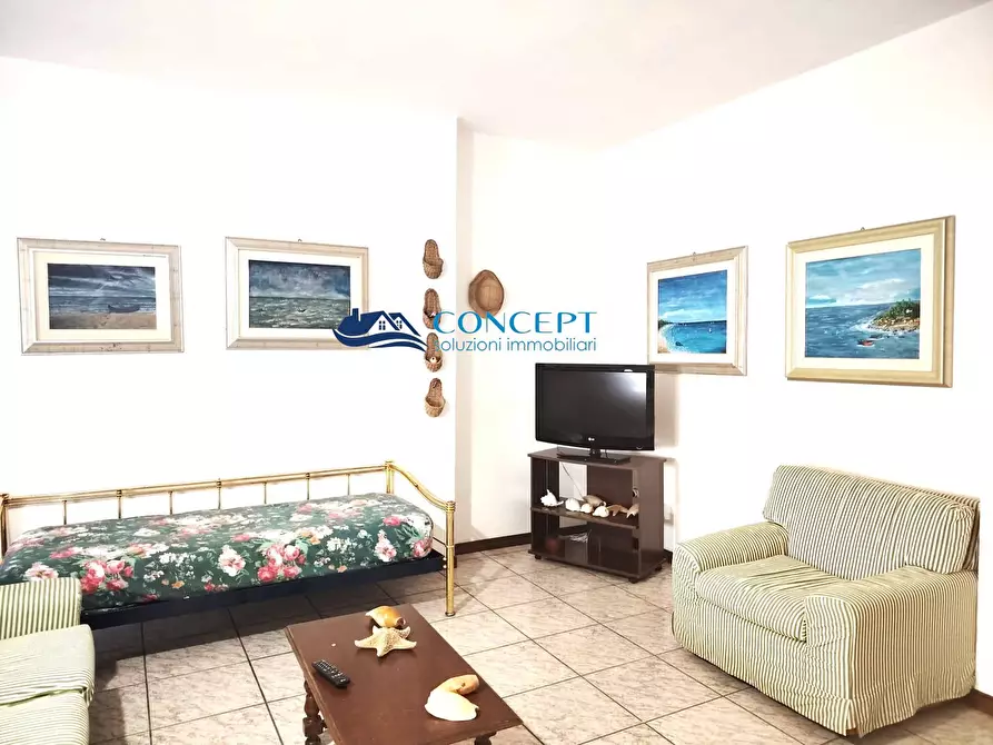 Immagine 3 di Appartamento in vendita  in via Taormina snc a Martinsicuro