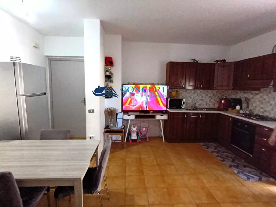 Immagine 2 di Appartamento in vendita  in via Vomano snc a Martinsicuro