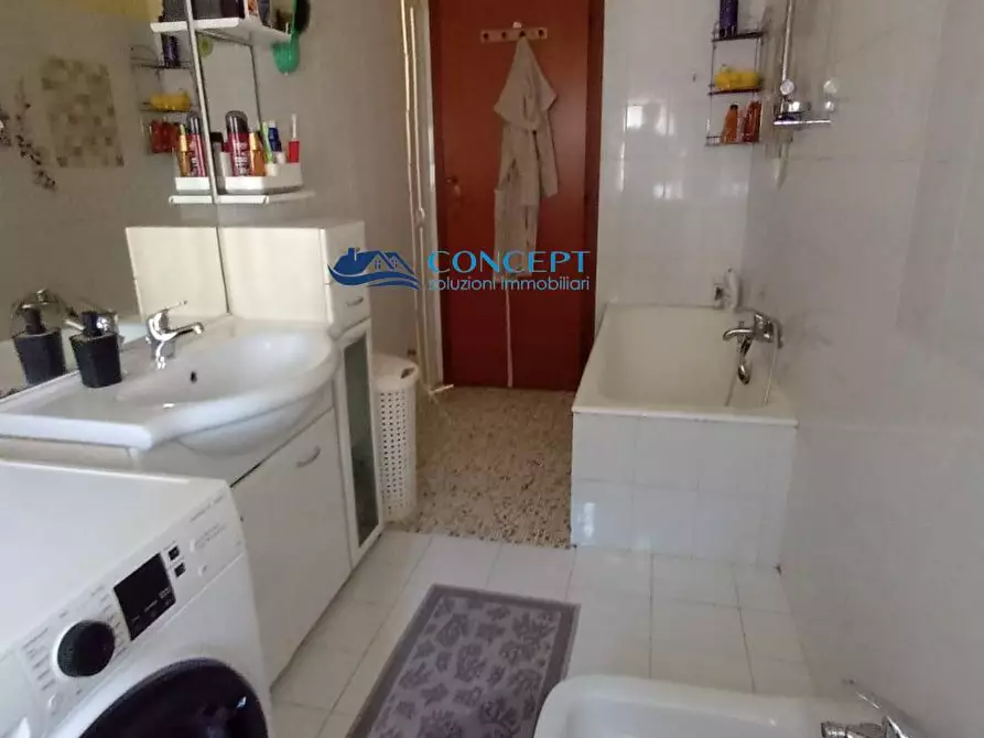 Immagine 9 di Appartamento in vendita  in via Vomano snc a Martinsicuro