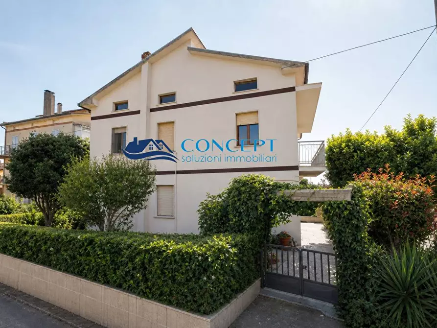 Immagine 1 di Casa indipendente in vendita  in via San Rocco snc a Controguerra