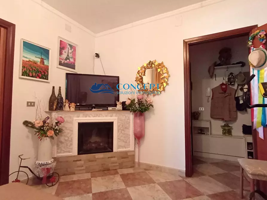 Immagine 5 di Appartamento in vendita  in via Vomano snc a Martinsicuro