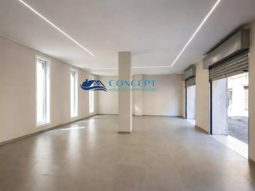Immagine 1 di Locale commerciale in vendita  in via Pescara snc a Martinsicuro