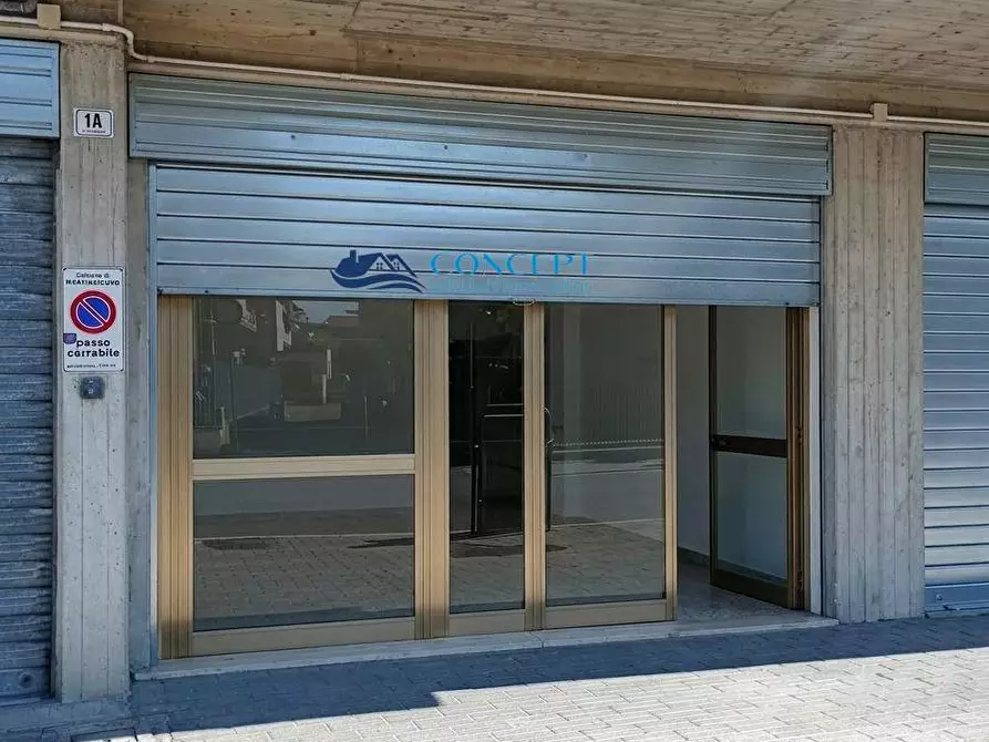 Immagine 1 di Box auto in vendita  in via Marconi 1 a Martinsicuro
