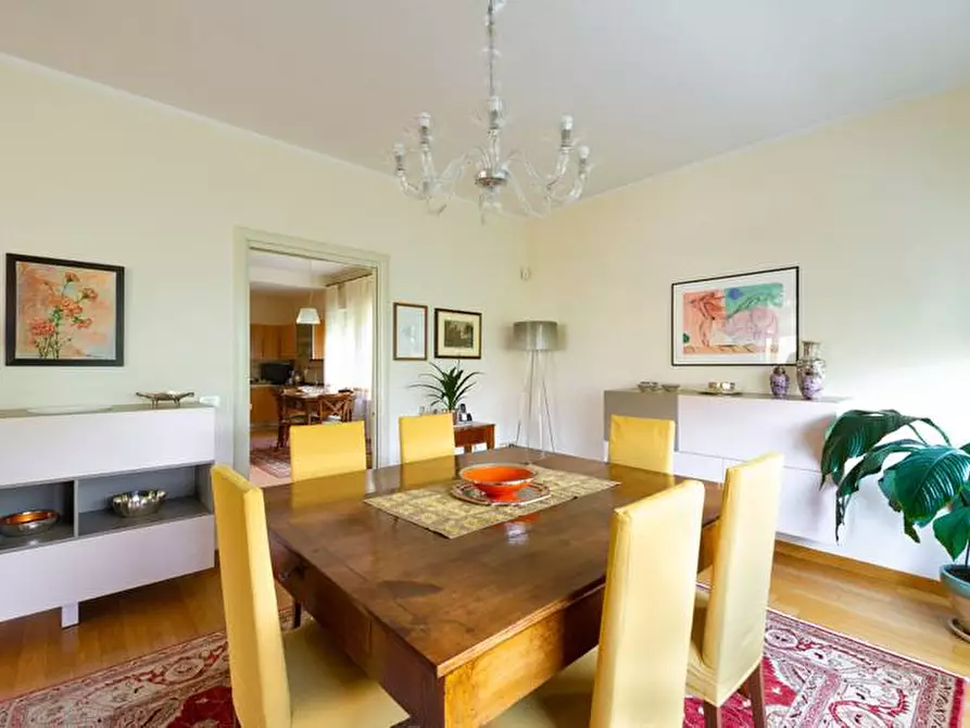 Immagine 50 di Villa in vendita  in P. Farinati 4 a Garda