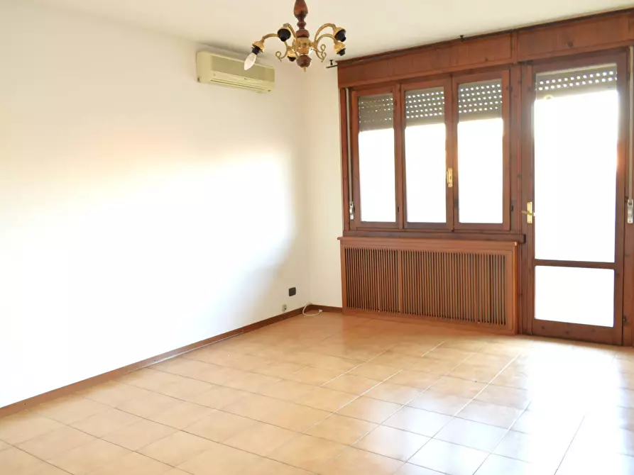 Immagine 1 di Appartamento in vendita  in viale europa a Vigasio