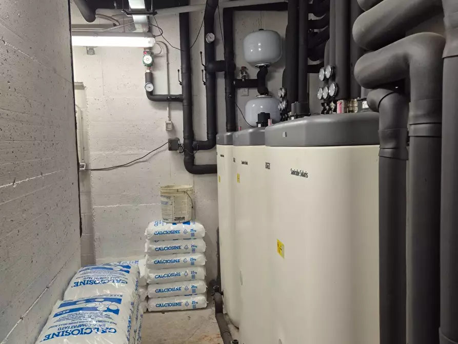 Immagine 8 di Ufficio in vendita  in Via Valpolicella 49 a San Pietro In Cariano