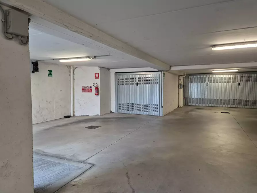 Immagine 10 di Ufficio in vendita  in Via Valpolicella 49 a San Pietro In Cariano