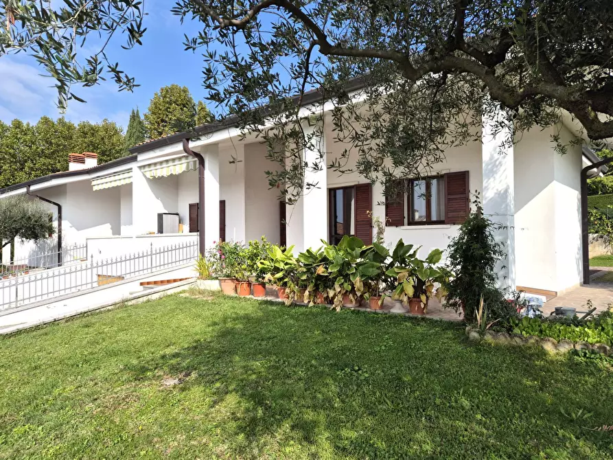 Immagine 3 di Casa semindipendente in vendita  in via Pietro Mascagni 6 a Buttapietra