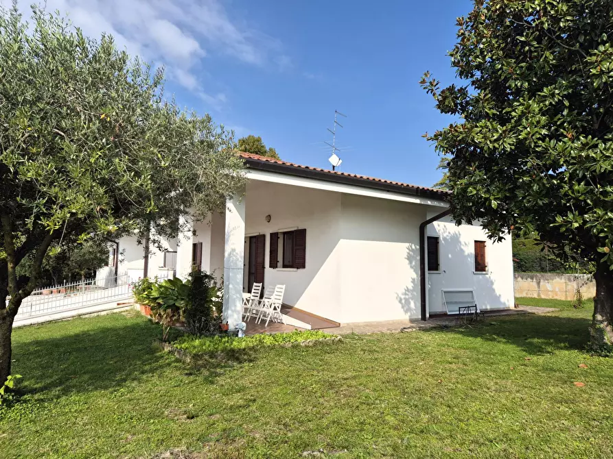 Immagine 1 di Casa semindipendente in vendita  in via Pietro Mascagni 6 a Buttapietra