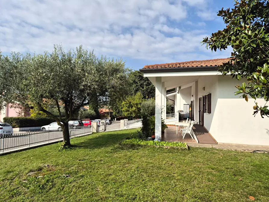 Immagine 4 di Casa semindipendente in vendita  in via Pietro Mascagni 6 a Buttapietra