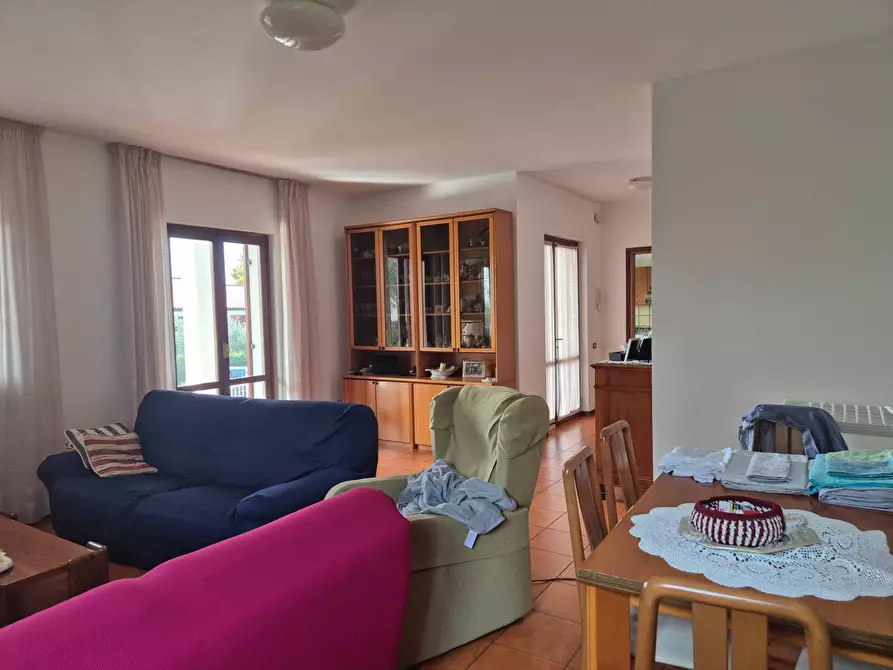 Immagine 10 di Casa semindipendente in vendita  in via Pietro Mascagni 6 a Buttapietra