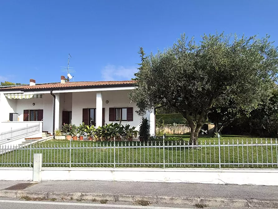 Immagine 44 di Casa semindipendente in vendita  in via Pietro Mascagni 6 a Buttapietra