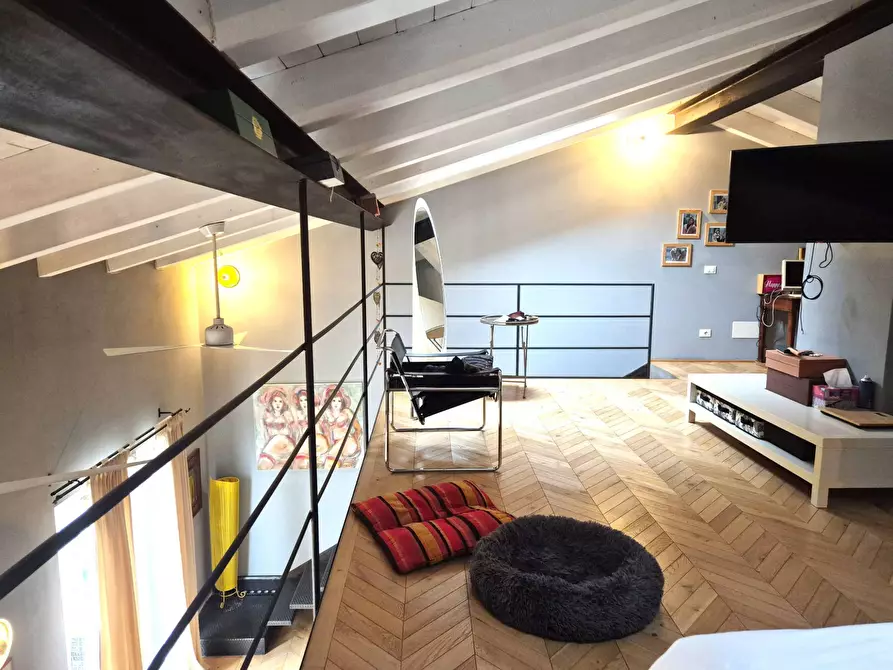 Immagine 10 di Appartamento in vendita  in Piazza San Zeno a Verona