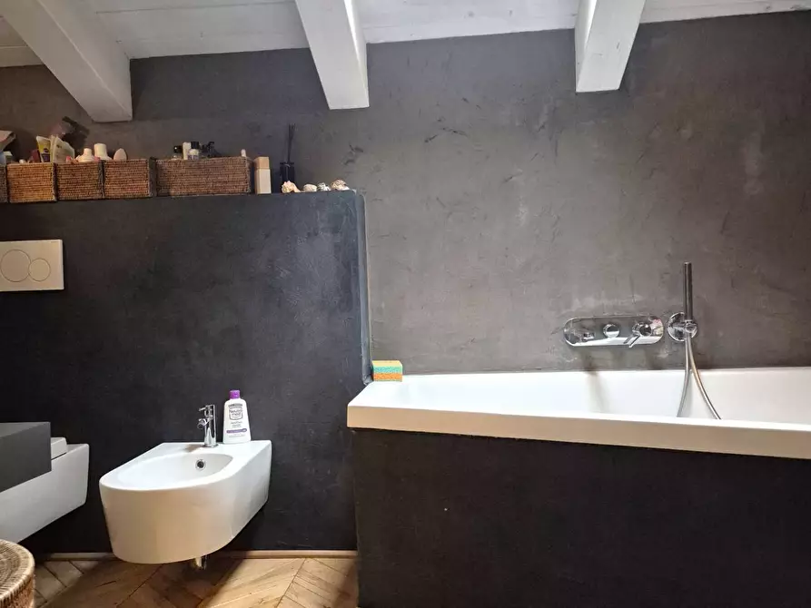 Immagine 13 di Appartamento in vendita  in Piazza San Zeno a Verona