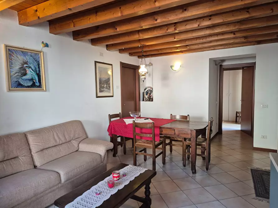 Immagine 5 di Appartamento in vendita  in via 30 aprile 18 a Affi