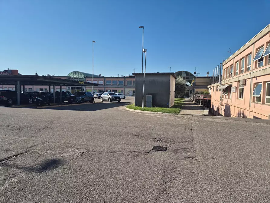 Immagine 5 di Magazzino in vendita  in Pascoli a Affi