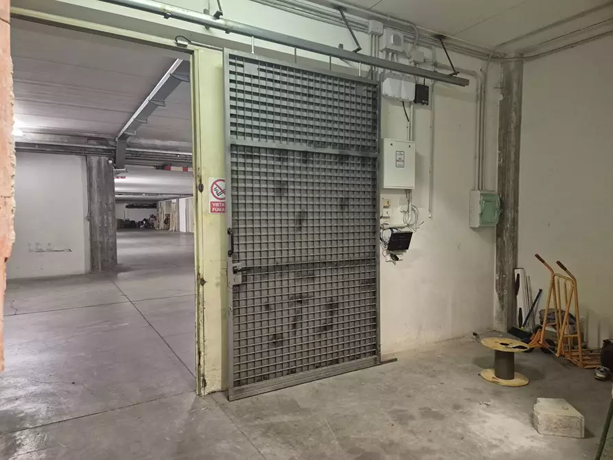 Immagine 15 di Magazzino in vendita  in Pascoli a Affi