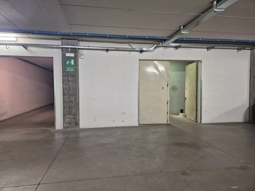 Immagine 17 di Magazzino in vendita  in Pascoli a Affi