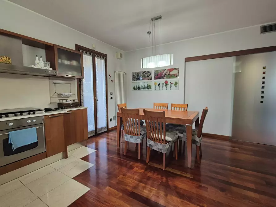 Immagine 1 di Appartamento in vendita  in VIA DOMENICO TURAZZA 8B a Verona