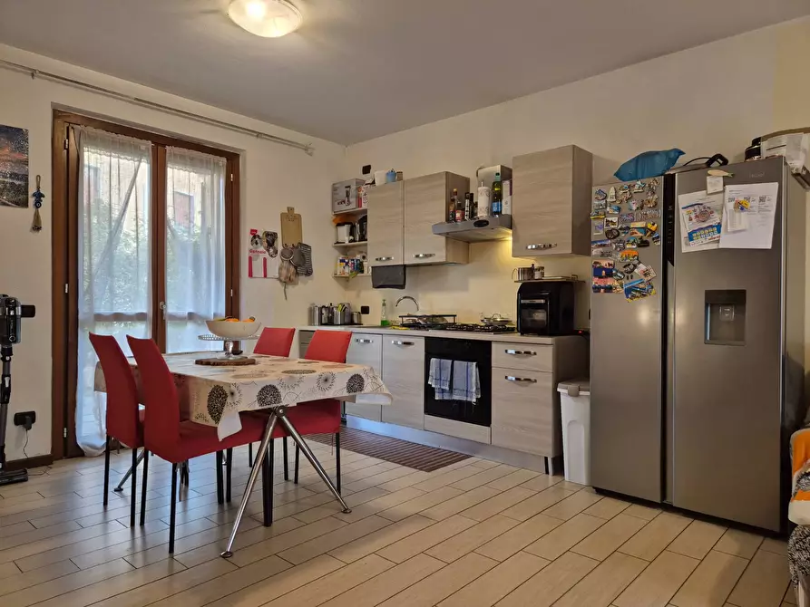 Immagine 8 di Appartamento in vendita  in via Raimondo Vianello 2 a Peschiera Del Garda