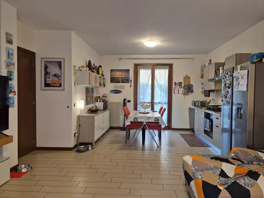 Immagine 9 di Appartamento in vendita  in via Raimondo Vianello 2 a Peschiera Del Garda