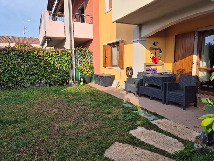 Immagine 16 di Appartamento in vendita  in via Raimondo Vianello 2 a Peschiera Del Garda