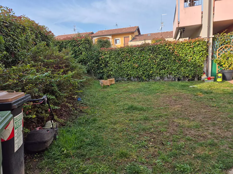 Immagine 17 di Appartamento in vendita  in via Raimondo Vianello 2 a Peschiera Del Garda