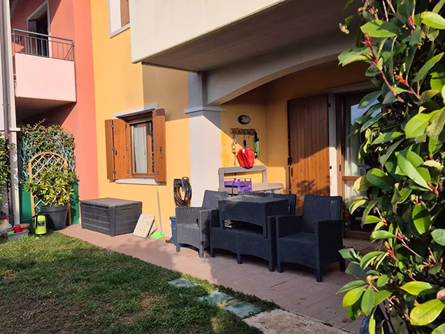 Immagine 18 di Appartamento in vendita  in via Raimondo Vianello 2 a Peschiera Del Garda