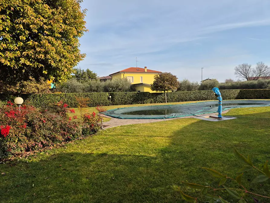 Immagine 23 di Appartamento in vendita  in via Raimondo Vianello 2 a Peschiera Del Garda