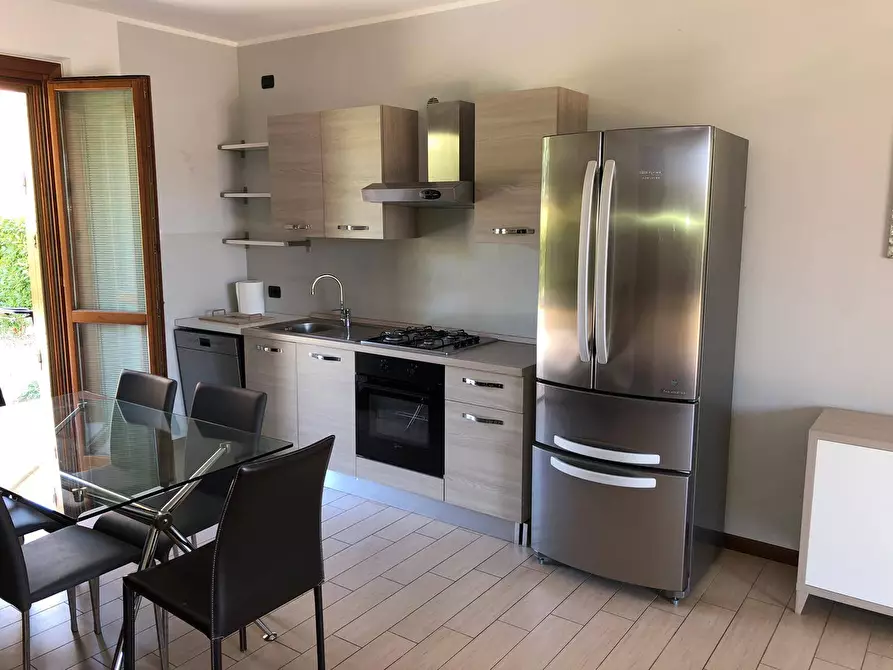 Immagine 37 di Appartamento in vendita  in via Raimondo Vianello 2 a Peschiera Del Garda