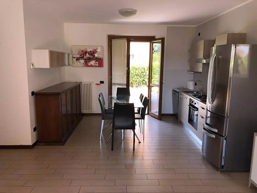 Immagine 38 di Appartamento in vendita  in via Raimondo Vianello 2 a Peschiera Del Garda