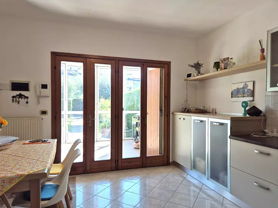 Immagine 8 di Appartamento in vendita  in via dei vigneti 193 a Lazise