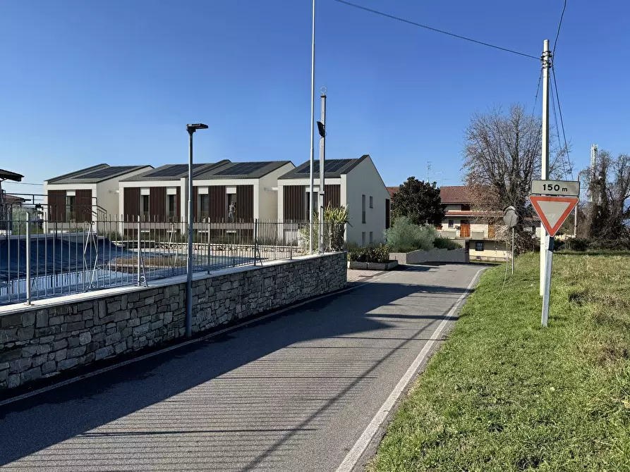 Immagine 15 di Appartamento in vendita  in VIA SOTTOMONTE 5 a Lazise