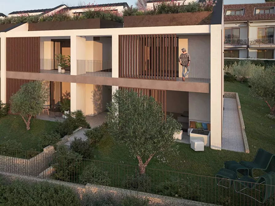 Immagine 1 di Appartamento in vendita  in via sottomonte 5 a Lazise