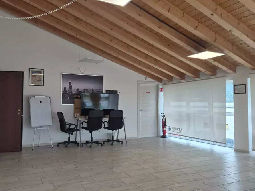 Immagine 5 di Ufficio in vendita  in LOCALITA' VARESCHE 36 a Affi