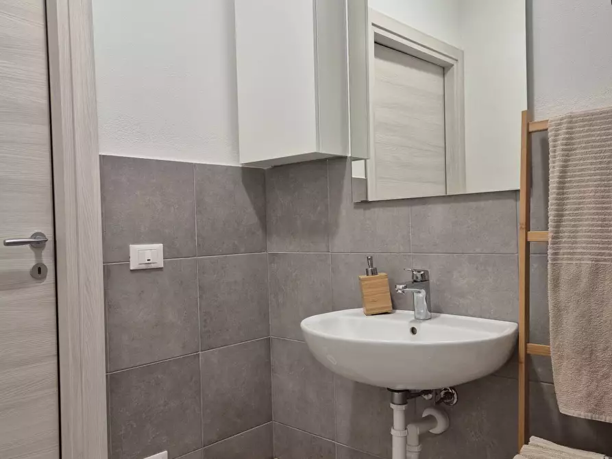 Immagine 6 di Ufficio in vendita  in via varesche 36 a Affi
