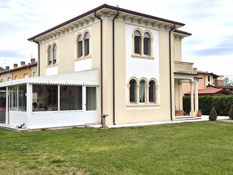 Immagine 21 di Villa in vendita  in via roma 83 a Bussolengo