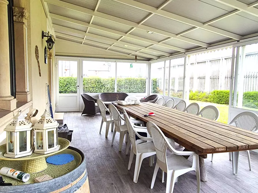Immagine 23 di Villa in vendita  in via roma 83 a Bussolengo