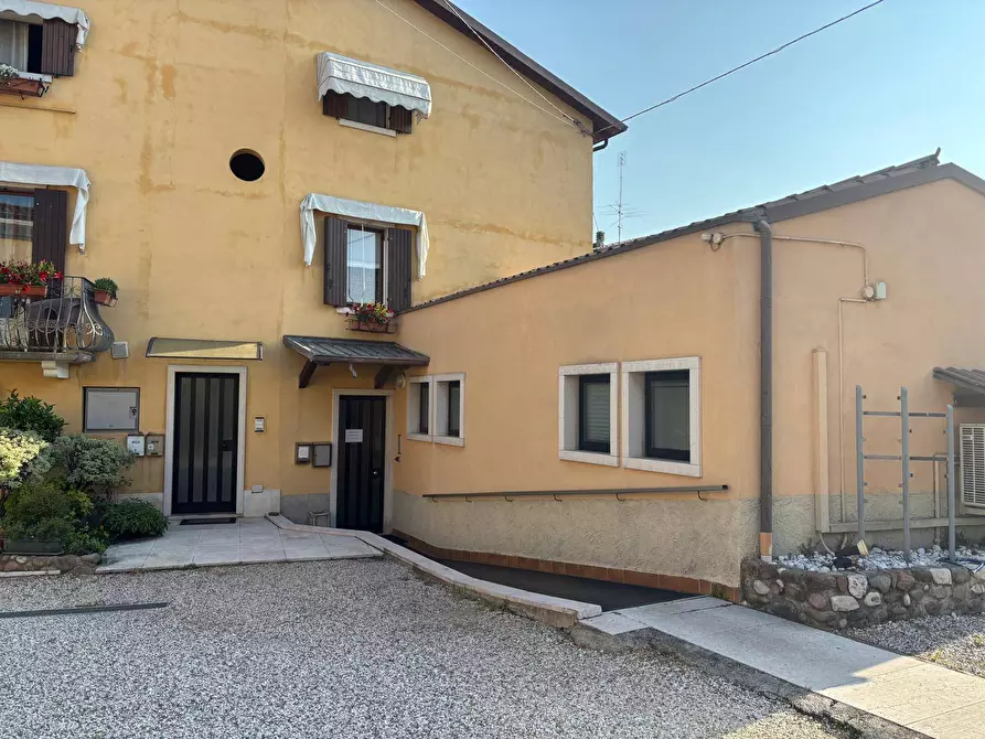 Immagine 1 di Ufficio in vendita  in Vicolo Brennero 2 a Sant'ambrogio Di Valpolicella