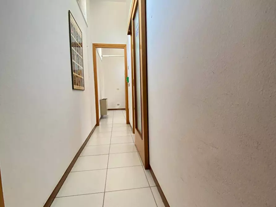 Immagine 7 di Ufficio in vendita  in Vicolo Brennero 2 a Sant'ambrogio Di Valpolicella