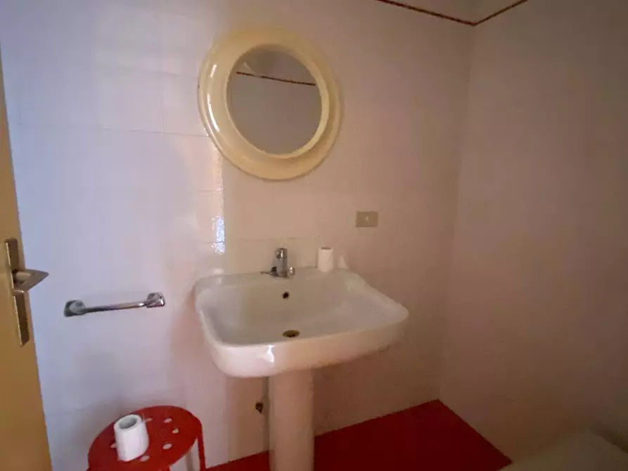 Immagine 12 di Ufficio in vendita  in Vicolo Brennero 2 a Sant'ambrogio Di Valpolicella