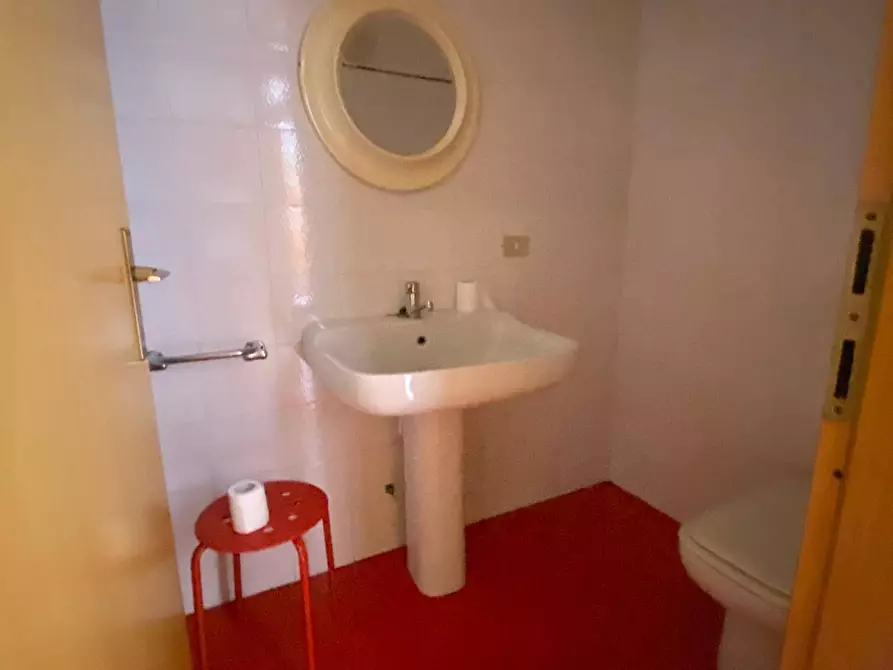 Immagine 15 di Ufficio in vendita  in Vicolo Brennero 2 a Sant'ambrogio Di Valpolicella