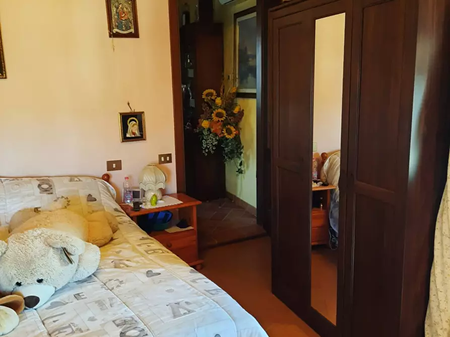 Immagine 13 di Appartamento in vendita  in via ripe a Lajatico