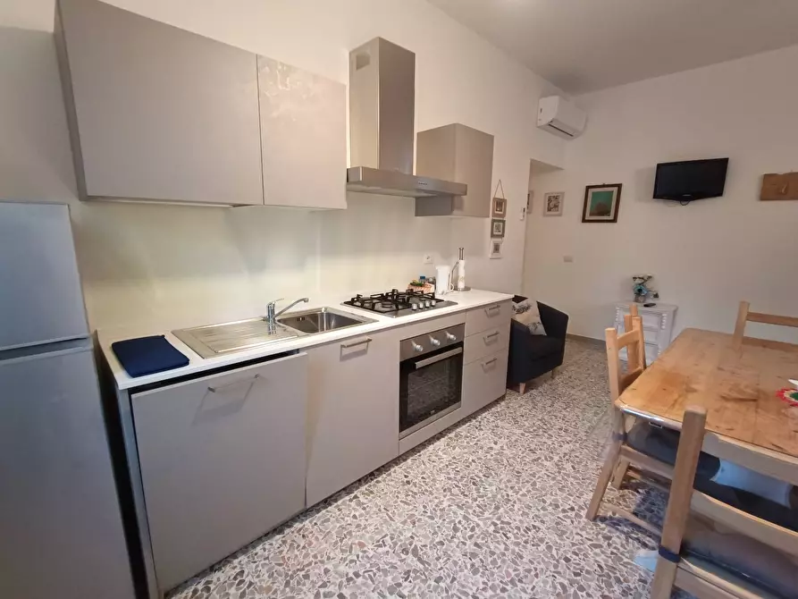 Immagine 20 di Casa indipendente in vendita  in piazza sandro pertini a Lajatico