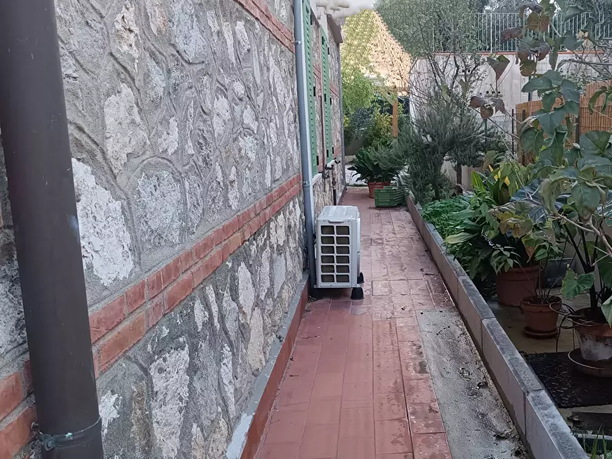 Immagine 34 di Casa indipendente in vendita  in piazza sandro pertini a Lajatico