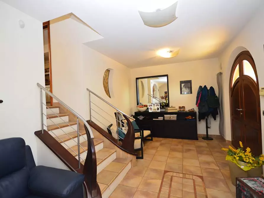 Immagine 3 di Villa in vendita  in via pontesantoro a Collesalvetti