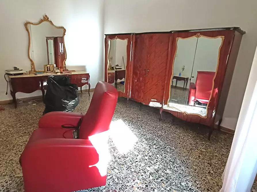 Immagine 20 di Appartamento in vendita  in viale 1  maggio a Ponsacco