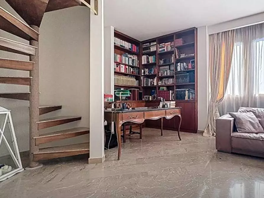 Immagine 11 di Appartamento in vendita  in via  del bosco a Santa Croce Sull'arno