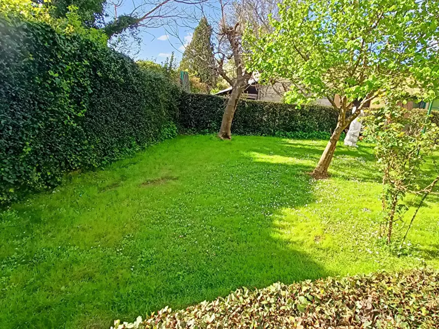 Immagine 13 di Appartamento in vendita  in via del fosso a Santa Maria A Monte