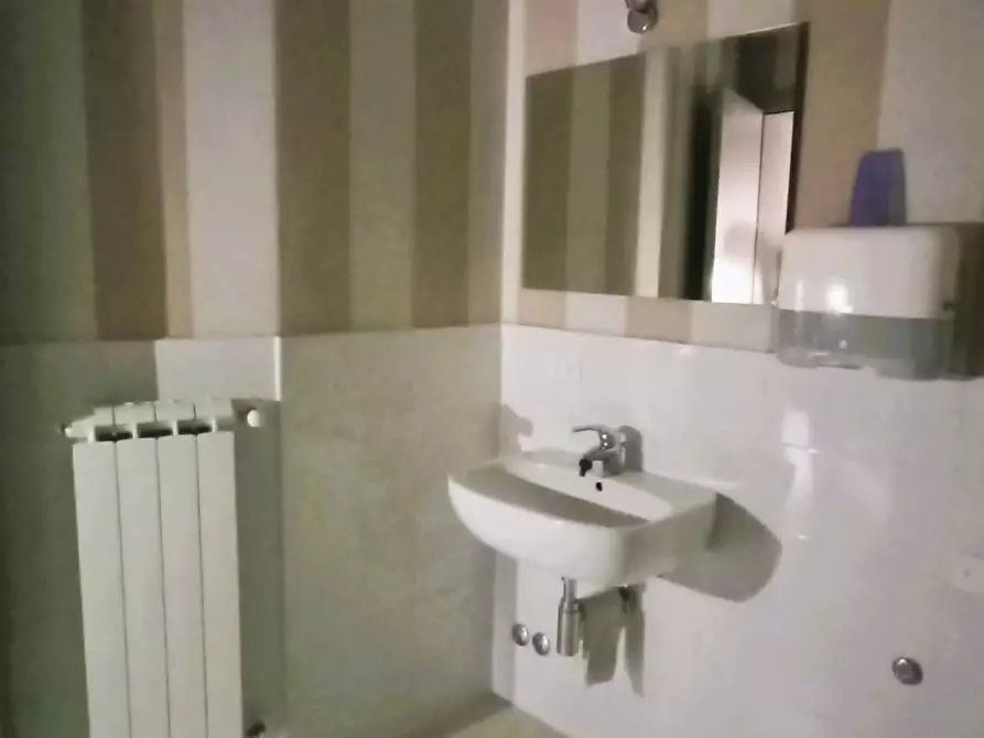 Immagine 6 di Ufficio in affitto  in via fermi 2 a Ponsacco